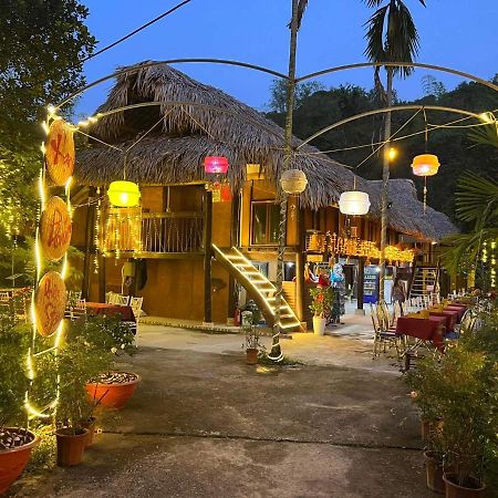 Bee Lucky Homestay Xuan Dam Luaran gambar